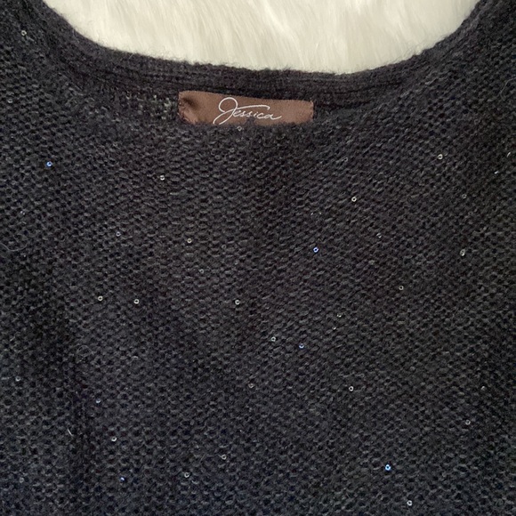 Black Jessica sweater in size M - Picture 7 of 7